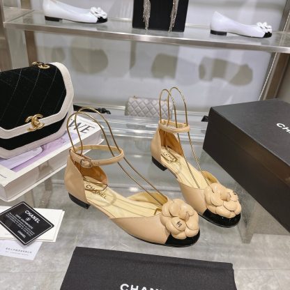 Chanel's new Camellia series apricot sandals for early spring, heel height 2.5cm - Image 6