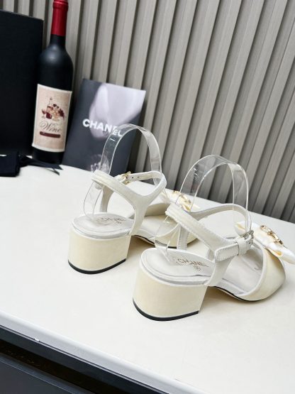 Chanel white spring and summer celebrity temperament super durable thick heel sandals - Image 5