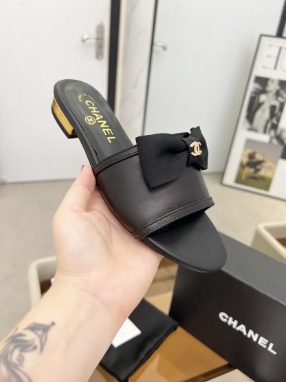 Chanel Spring and Summer Black with Cute Bow Flat Sandals - Image 5