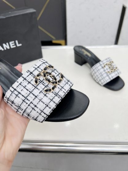 Chanel 2025 new black and white checkered fabric sheepskin thick-heeled sandals - Image 6
