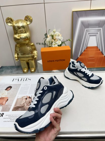 Louis Vuitton Run55 sneakers - Image 6
