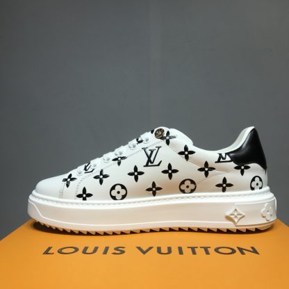 Louis Vuitton low-top new casual couple shoes - Image 6