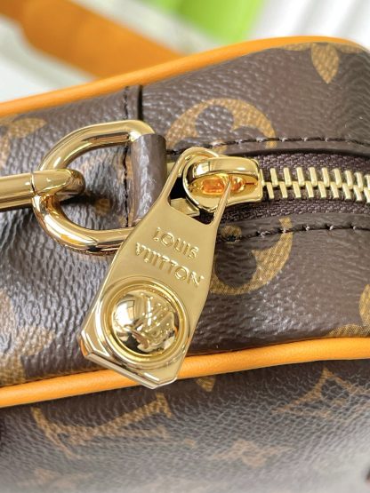 Louis Vuitton TROCADÉRO Mini Messenger Bag - Image 6