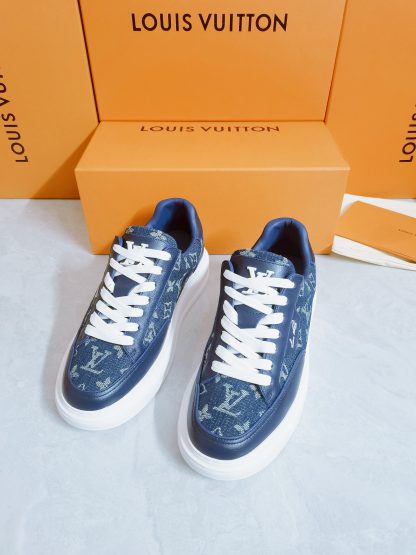 Louis Vuitton classic casual sports sneakers - Image 6