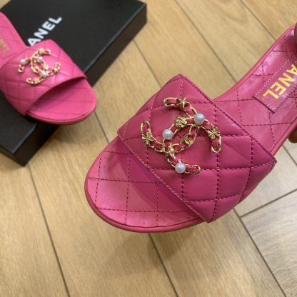 Chanel's new spring and summer pink style flat sandals with ladylike temperament - Image 6