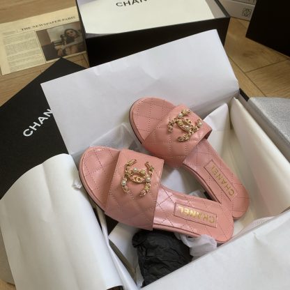 Chanel's new spring and summer light pink characteristic ladylike temperament durable flat sandals - Image 6
