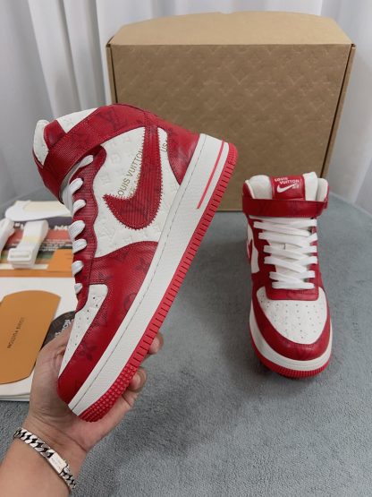 Louis Vuitton couple's co-branded sports shoes - Image 6