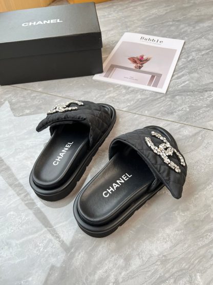 Chanel Couple's High-end Fashionable Black Sandals - Image 6