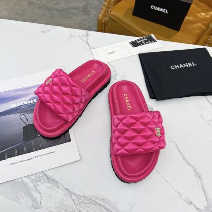 Chanel Couple's High-end Fashionable Dark Pink Sandals - Image 6