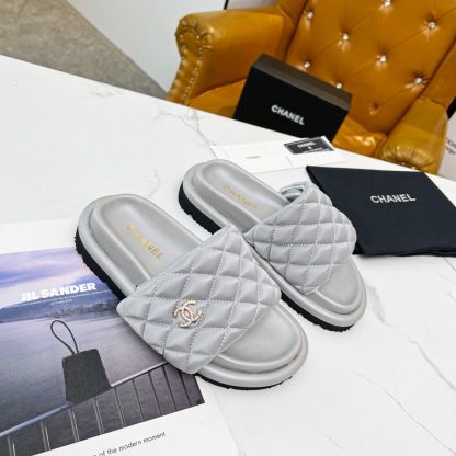Chanel Couple's High-end Fashionable Gray Sandals - Image 6