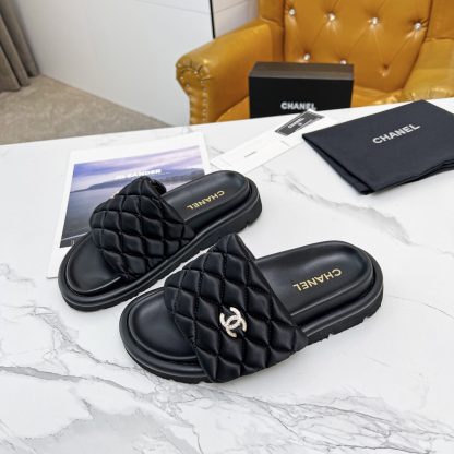 Chanel Spring and Summer Electric Embroidered Diamond-patterned Platform Black Sandals - Image 6