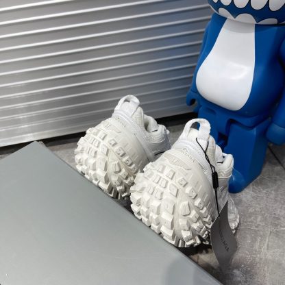 Balenciaga Vintage Casual Tire Shoes - Image 6