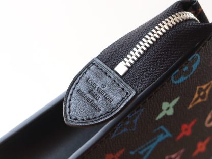 Louis Vuitton Monogram Canvas Vanity Case - Image 5