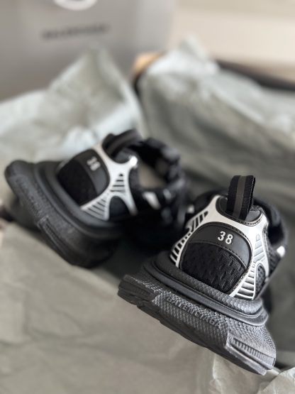 Balenciaga stylish dad shoes - Image 6