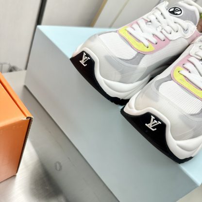 Louis Vuitton Run 55 sneakers - Image 5