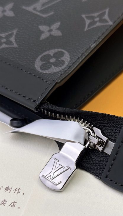 Louis Vuitton Pochette Voyage Medium Handbag - Image 6