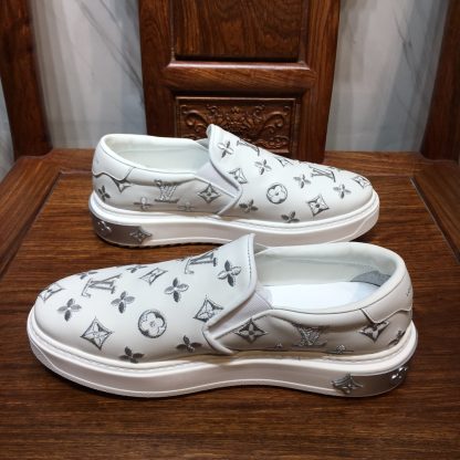 Louis Vuitton low-top new casual couple shoes - Image 6