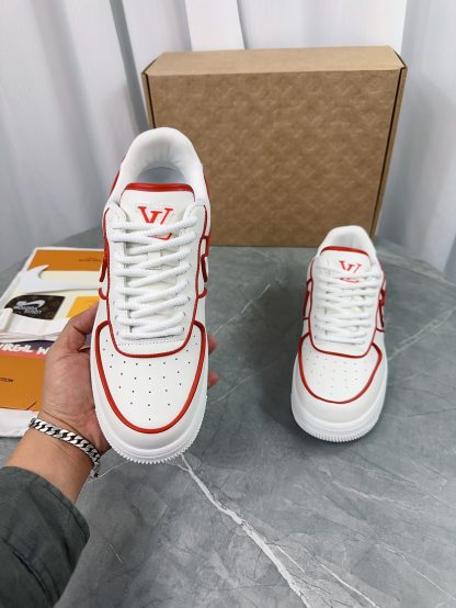 Louis Vuitton couple's co-branded sports shoes - Image 7