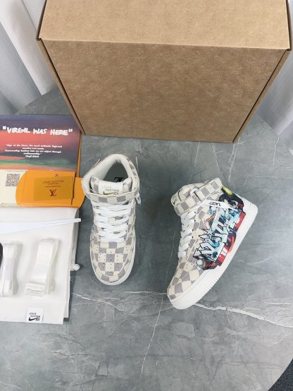 Louis Vuitton couple's co-branded sports shoes - Image 6