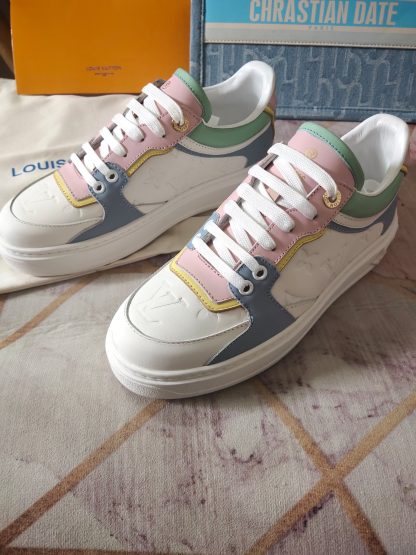 Louis Vuitton's new white thick-soled shoes for early spring - Image 6
