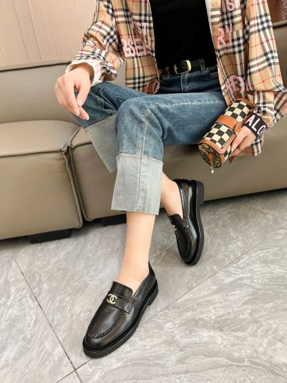 Chanel versatile black shiny slim temperament loafers heel height 2cm - Image 6