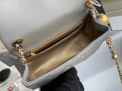 Chanel handbag with metal round ball chunky chain handle bag - Image 6