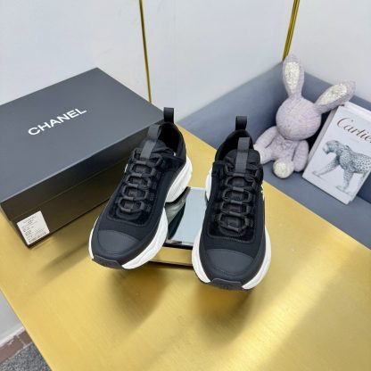 Chanel men's and women's couple's pure black classic sports all-match casual dad shoes - Image 6