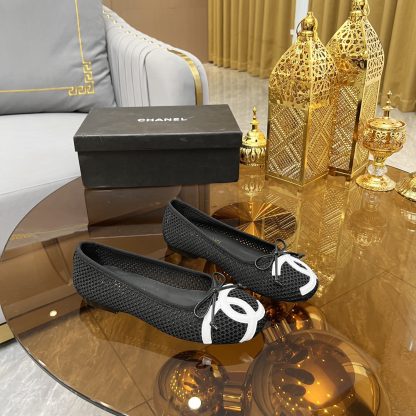 Chanel autumn and winter new black round head with bow retro loafers - Image 6