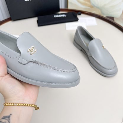 Chanel Spring/Summer Dancing Shoes Collection Blue-Gray Retro Loafers - Image 6