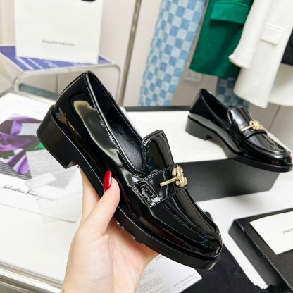 Chanel's new early spring black shiny beautiful and comfortable loafers with a heel height of 2.5cm - Image 6