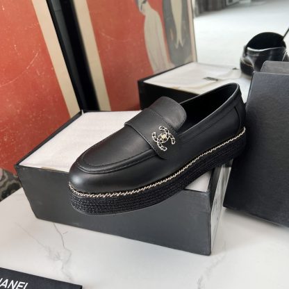 Chanel's new four seasons retro style small round head black loafers - Image 6