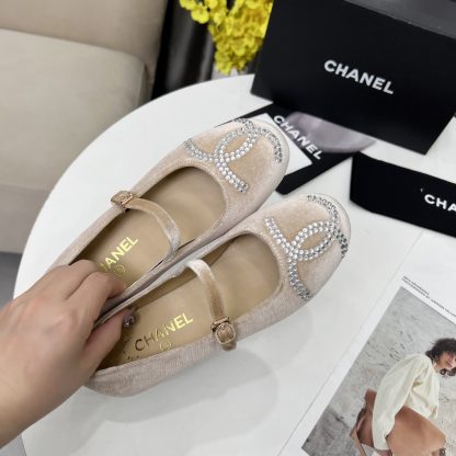 Chanel Spring/Summer Dancing Shoes Collection Apricot Hot Brick Loafers - Image 6