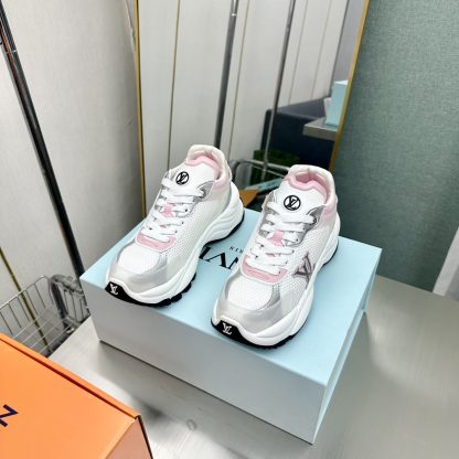 Louis Vuitton Run 55 sneakers - Image 6