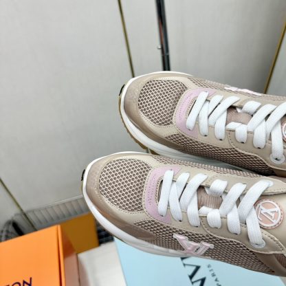 Louis Vuitton Run 55 sneakers - Image 6