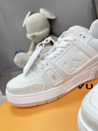 Louis Vuitton Limited Edition Retro Basketball Sneakers - Image 6