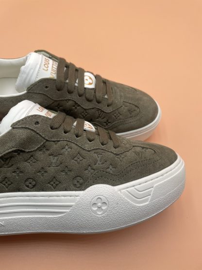 Louis Vuitton casual all-match sneakers - Image 5