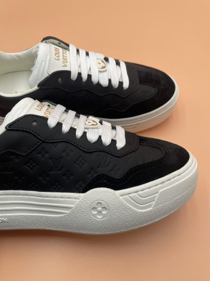 Louis Vuitton casual all-match sneakers - Image 6