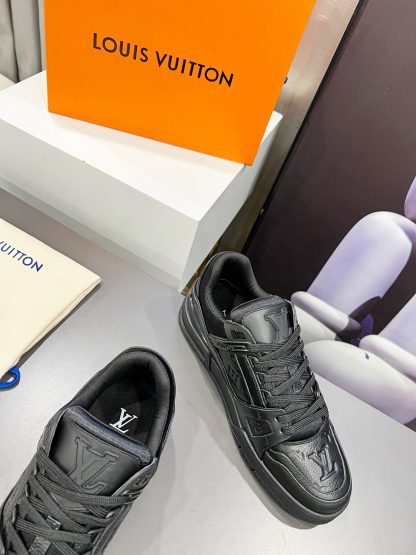 Louis Vuitton's popular skateboard shoes - Image 6