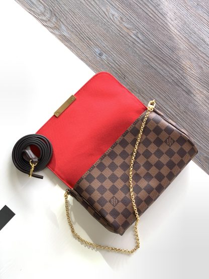 Louis Vuitton FAVORITE Medium Handbag - Image 6