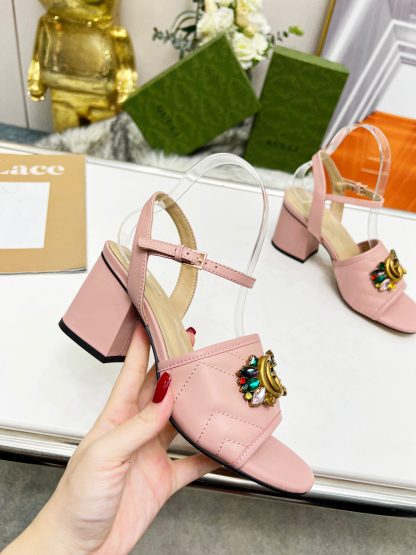 Gucci's new spring and summer rhinestone buckle round-toe thick-heeled sandals - Image 6