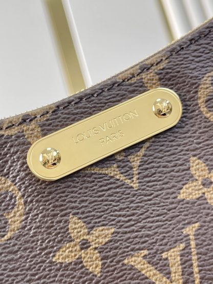 Louis Vuitton LIV POCHETTE monogram chain messenger bag - Image 6