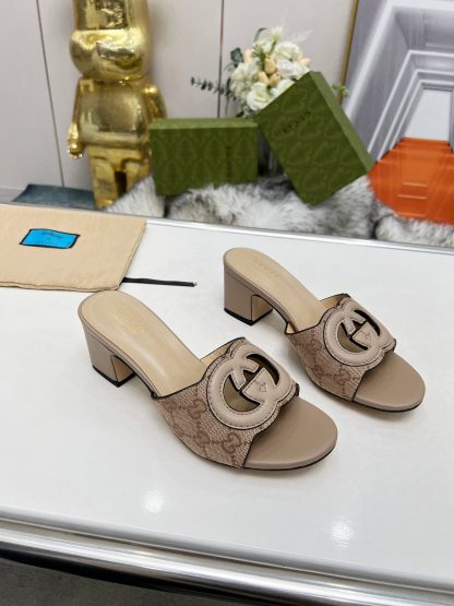 Gucci platform slippers - Image 7