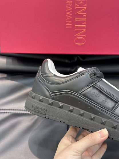 VALENTINO low-top calfskin sneakers - Image 6