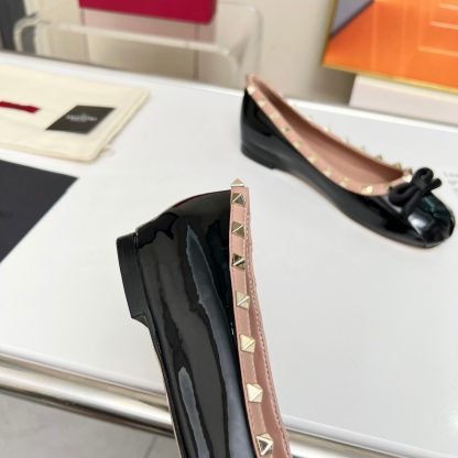VALENTINO simple versatile rivet flat shoes casual shoes - Image 6