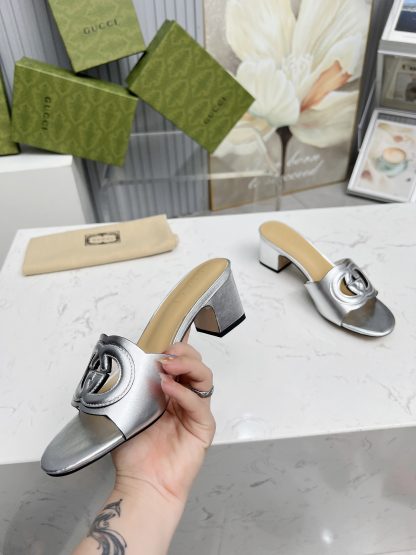 Gucci Interlocking G slide sandals - Image 6