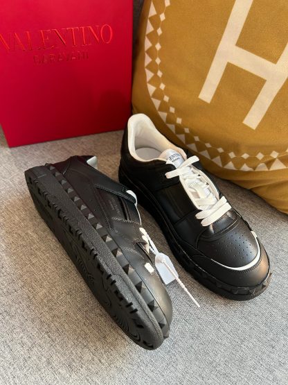 VALENTINO Exquisite and fashionable couple casual shoes - Image 5