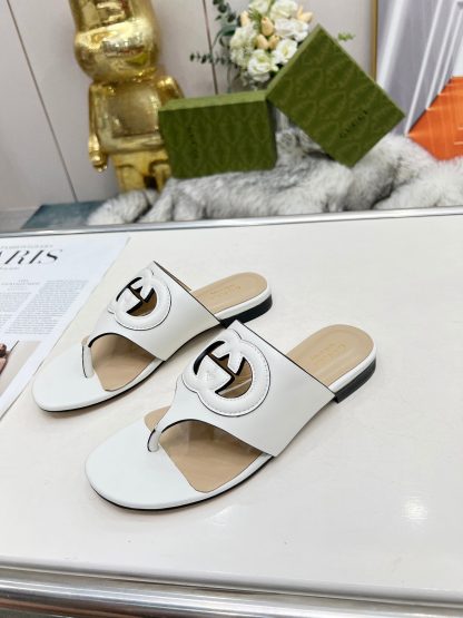 Gucci flip flops - Image 7