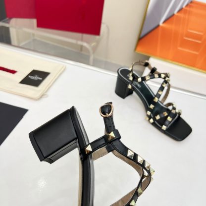 VALENTINO simple rivet element versatile sandals and high heels - Image 6