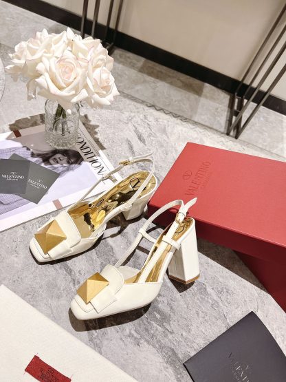 VALENTINO Simple Elegant Woven High Heels - Image 6