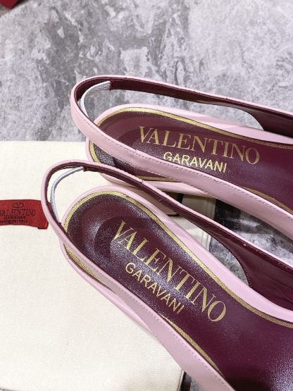 VALENTINO Gold V-chain high-end fashion sandals high heels - Image 6